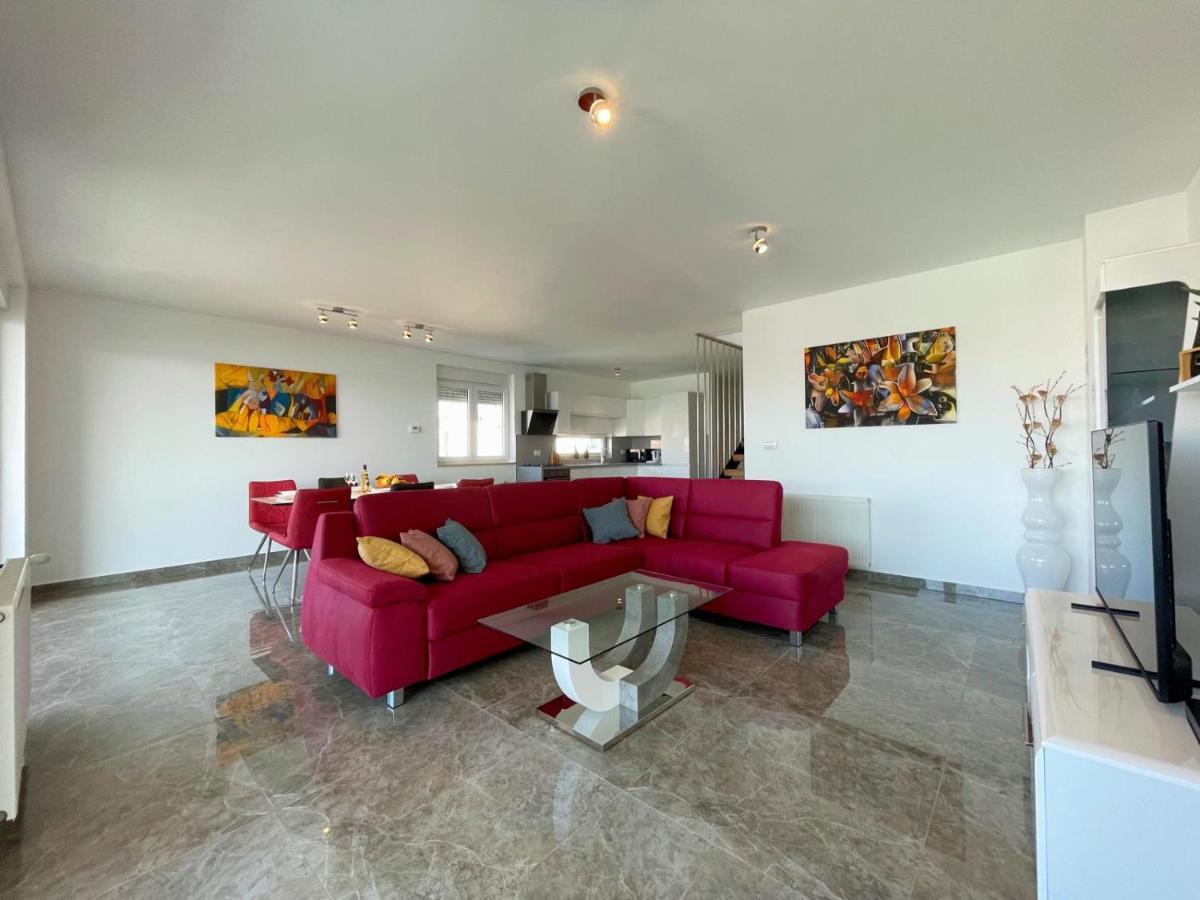 Seascape Deluxe Residence 普耶斯察纳乌瓦拉 外观 照片