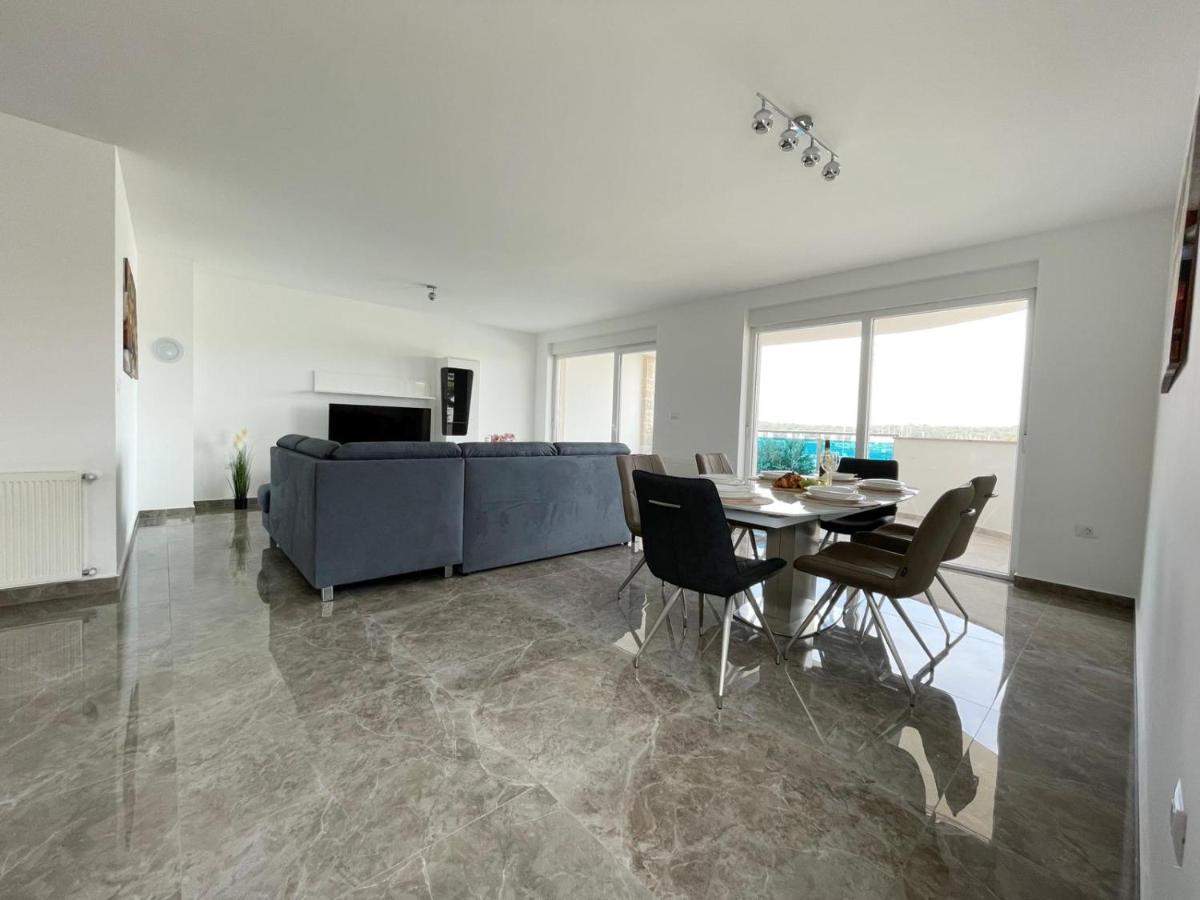 Seascape Deluxe Residence 普耶斯察纳乌瓦拉 外观 照片